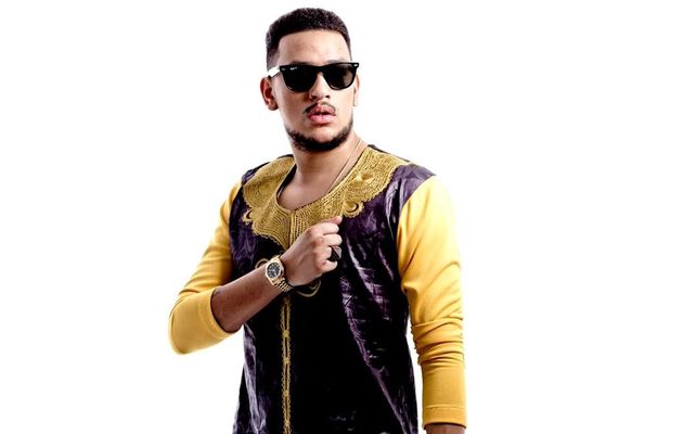 AKA – All eyes on me Lyrics